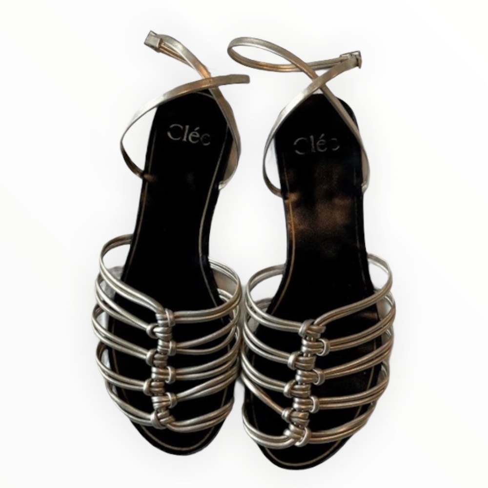 CLEE Prata Metal Flat Sandals